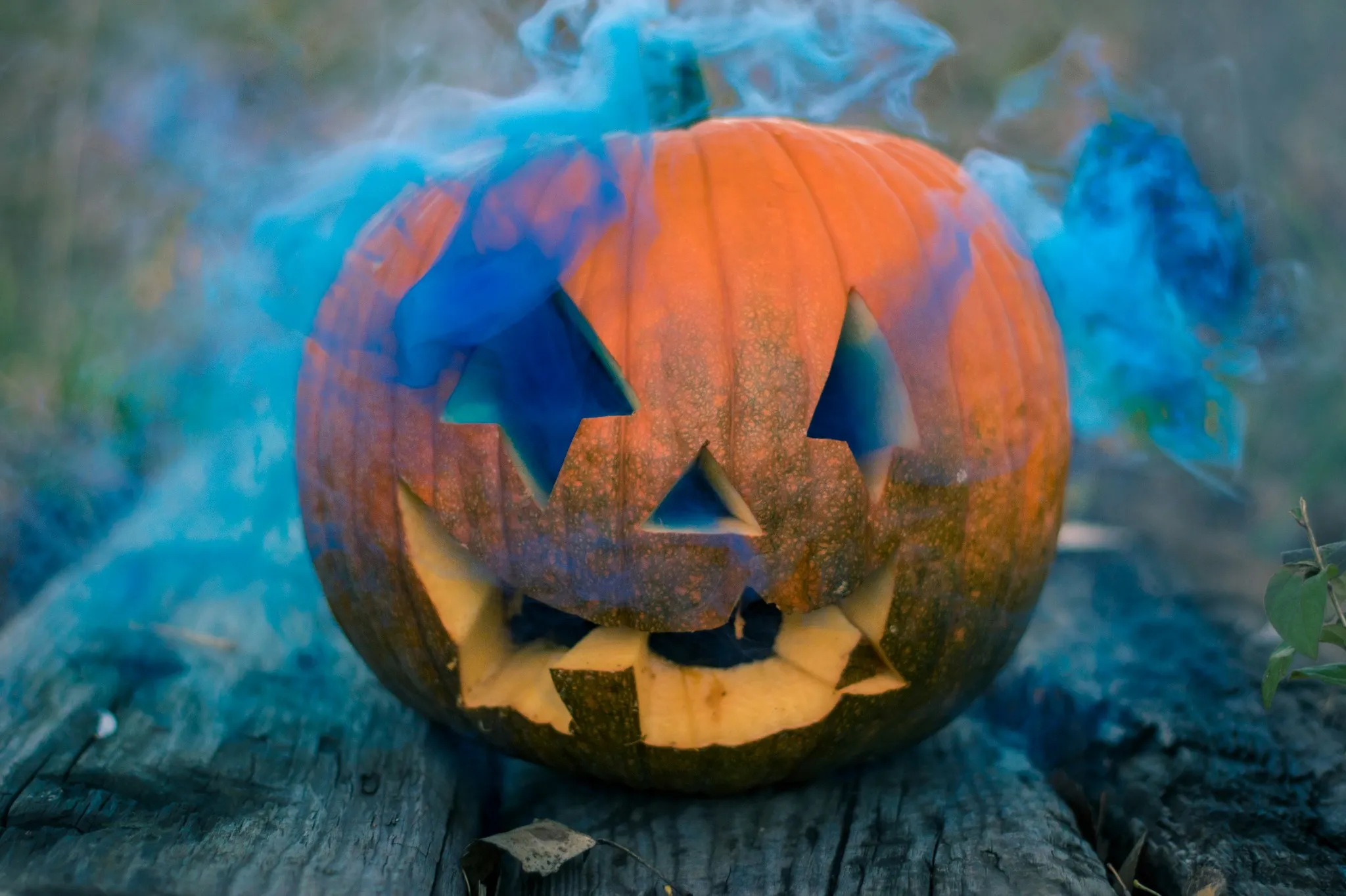 Halloween Approaches: Treat Yourself to Hassle-Free Transport with Cabmaster!