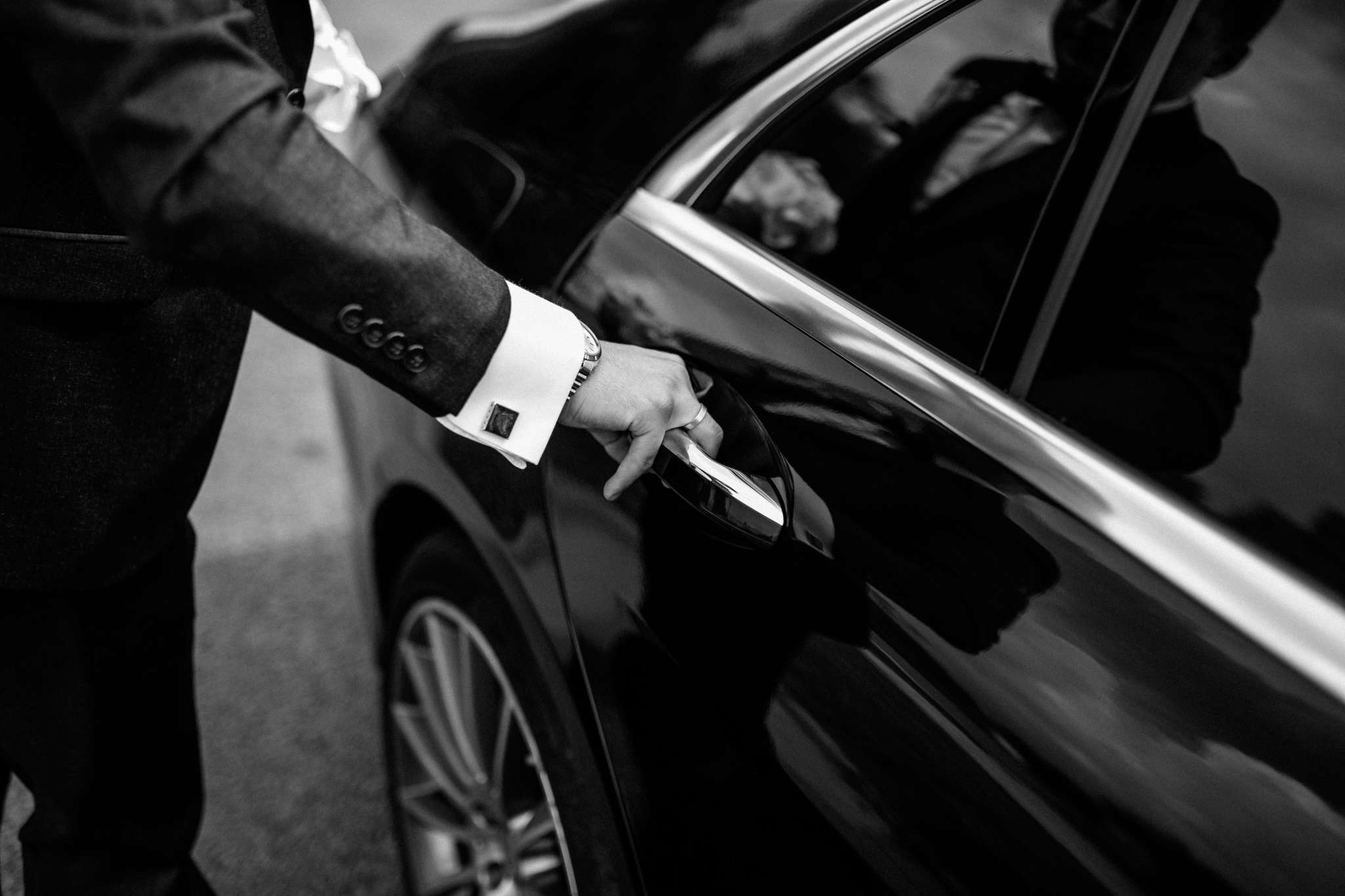 Pourquoi Choisir un VTC pour un Séminaire ou un Événement Professionnel à Marseille ? 🚖🏢